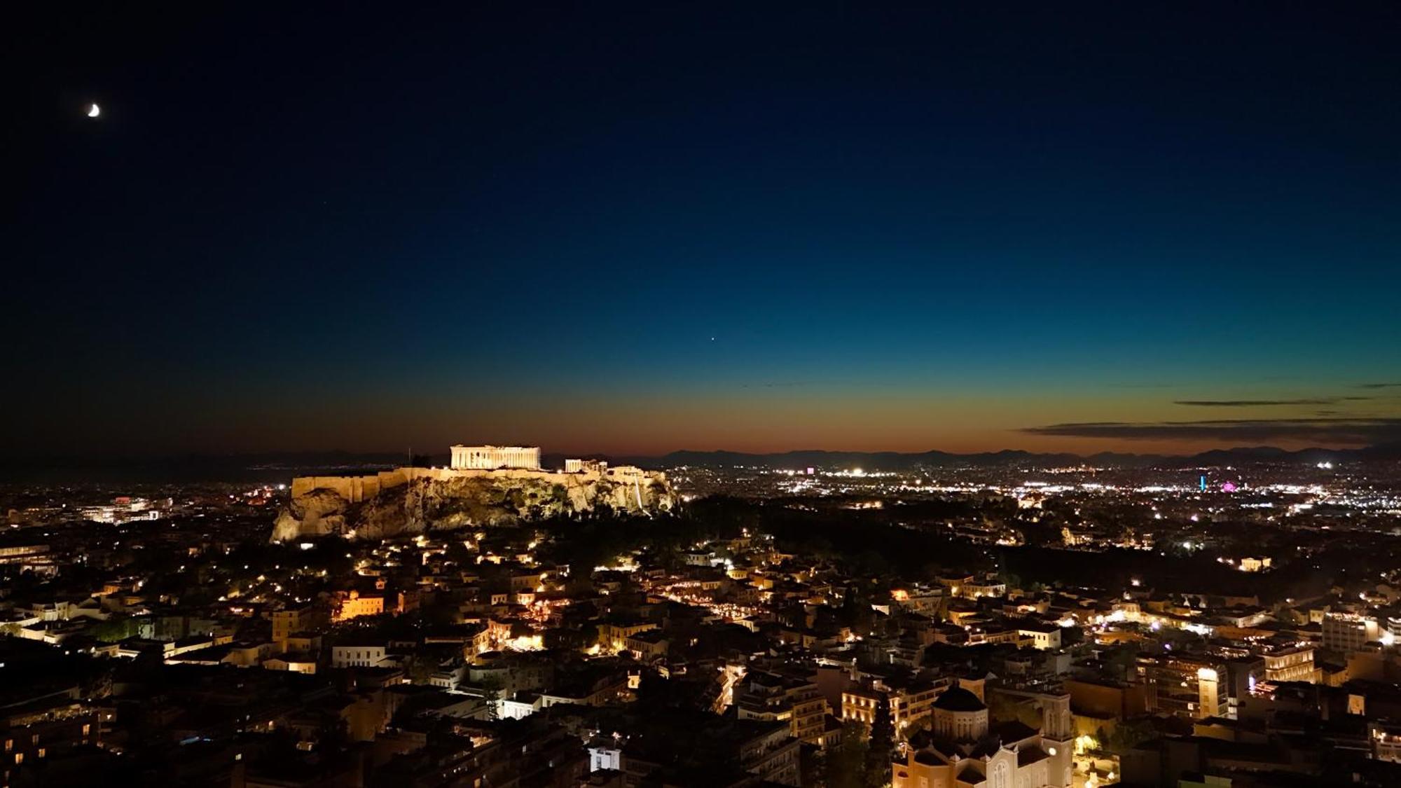 Parthenon And Syntagma Square View Apartment Aten Exteriör bild
